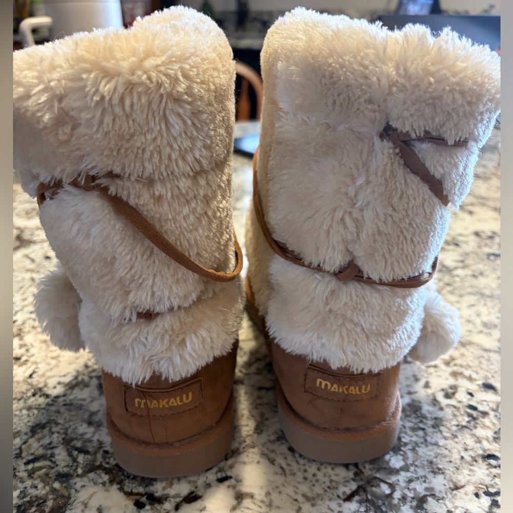 Women’s Size 8 Makalu brown boots. - Picture 2 of 3